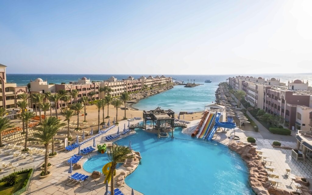 sunny days el palacio resort & spa