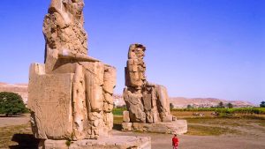 Остановка у Колоссов Мемнона