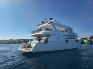 Яхта Морской цветок